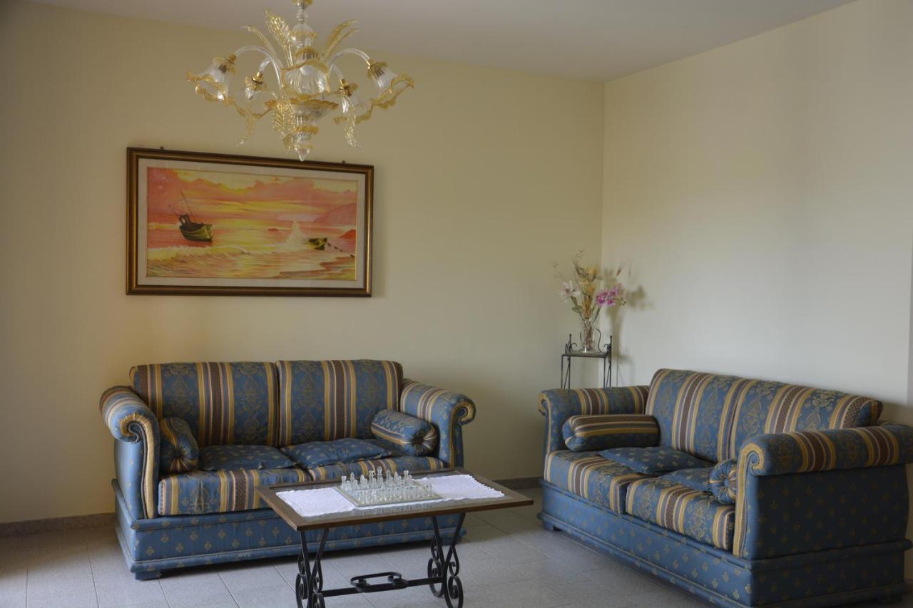 Bed and Breakfast Le Stanze Di Botticelli à Termoli Extérieur photo